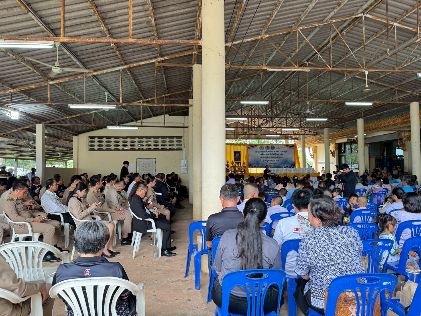title - วันที่ 20 พฤษภาคม 2569 นายวิทูล ประดิษฐบุญ ปฏิรูปที่ดินจังหวัดปราจีนบุรี มอบหมายให้เจ้าหน้าที่ ส.ป.ก.ปราจีนบุรี เข้าร่วมกิจกรรมจังหวัดเคลื่อนที่